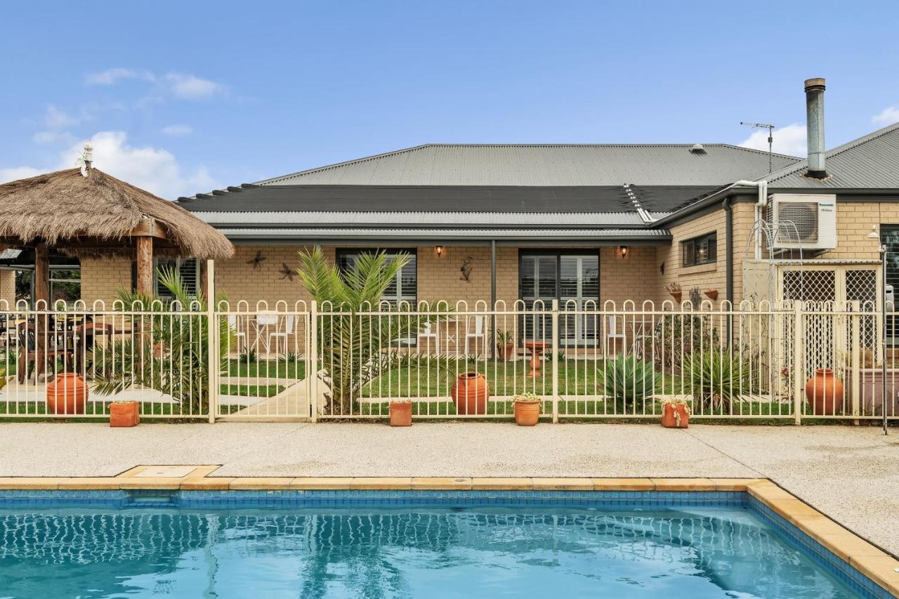 The Oxley Estate Portarlington Exterior foto